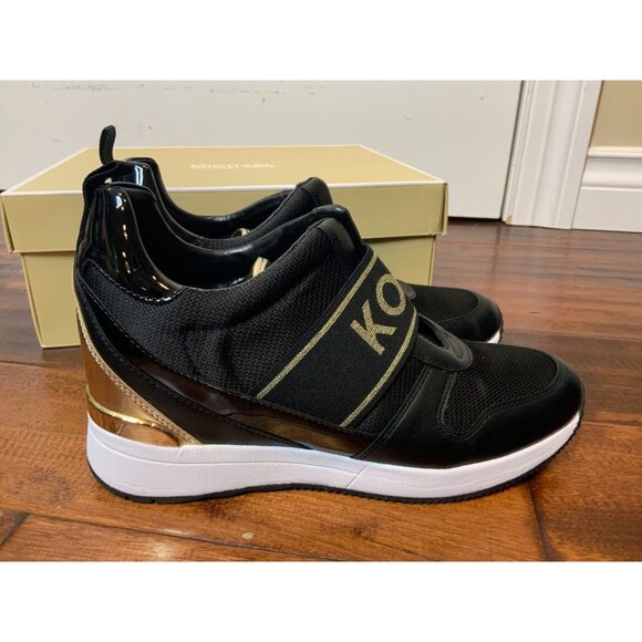 Michael Kors Black Maven Zig Zag Nylon Slip-On Trainer NEW $175, Size 7.5 - Picture 4 of 9